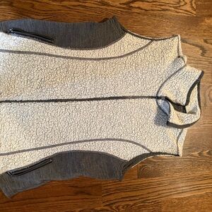 Kuhl Gray and Cream Sherpa Vest